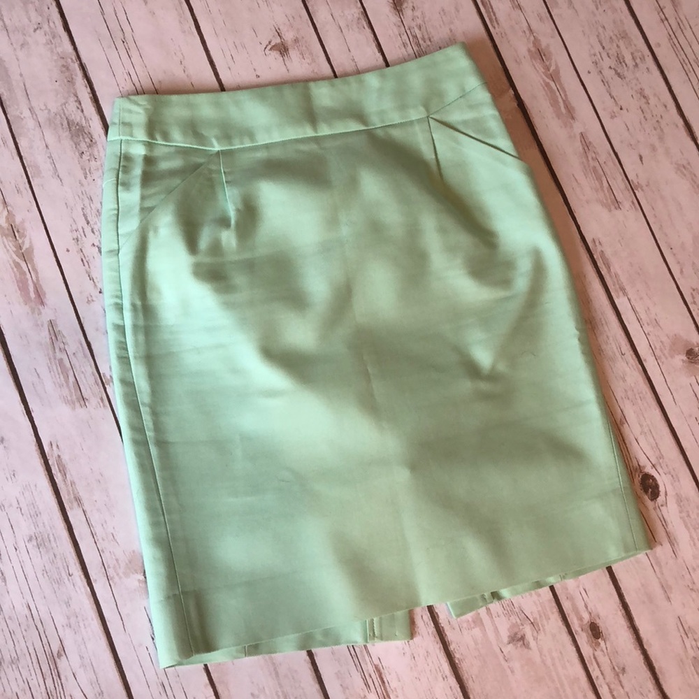 Mint J.Crew pencil skirt NWOT